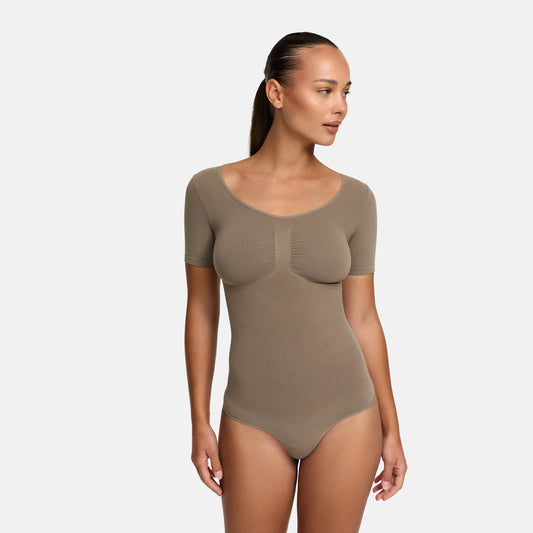 T-Shirt Bodysuit Sculpting Shapewear mit Slip